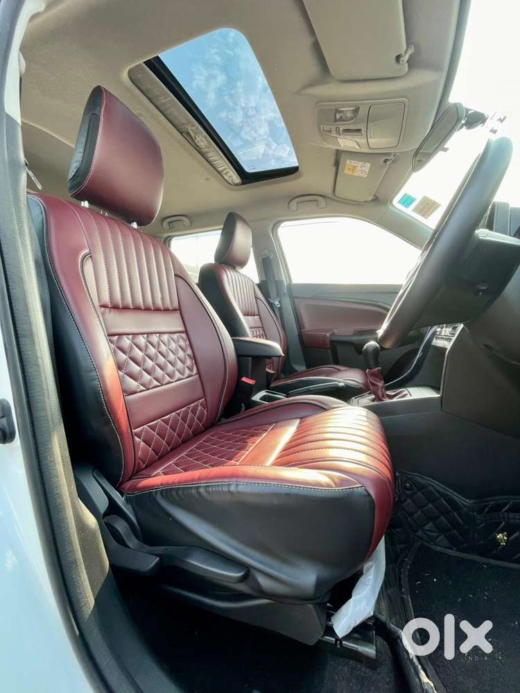 Maruti Suzuki Brezza 1.5 Zxi Plus Smart Hybrid, 2024, Petrol