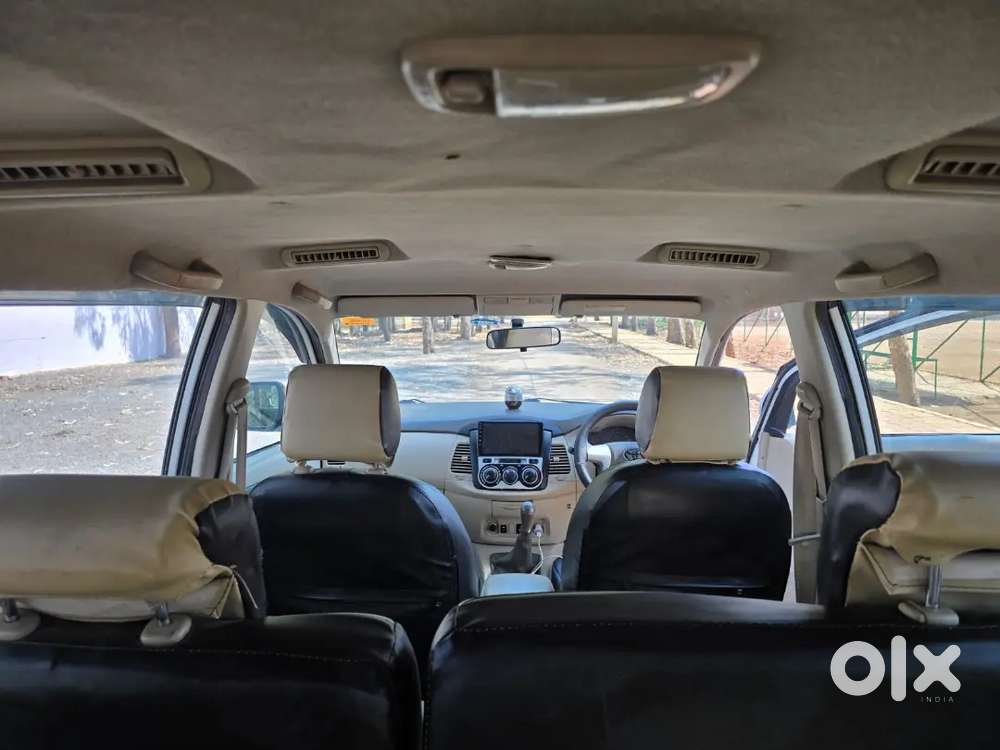 Toyota Innova 2.5 Ev 2013