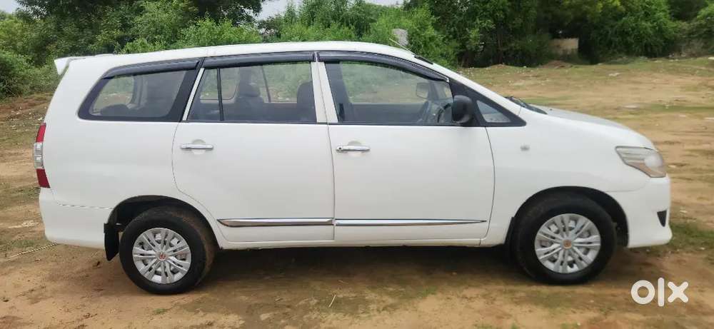 Toyota Innova Diesel Gx 2016