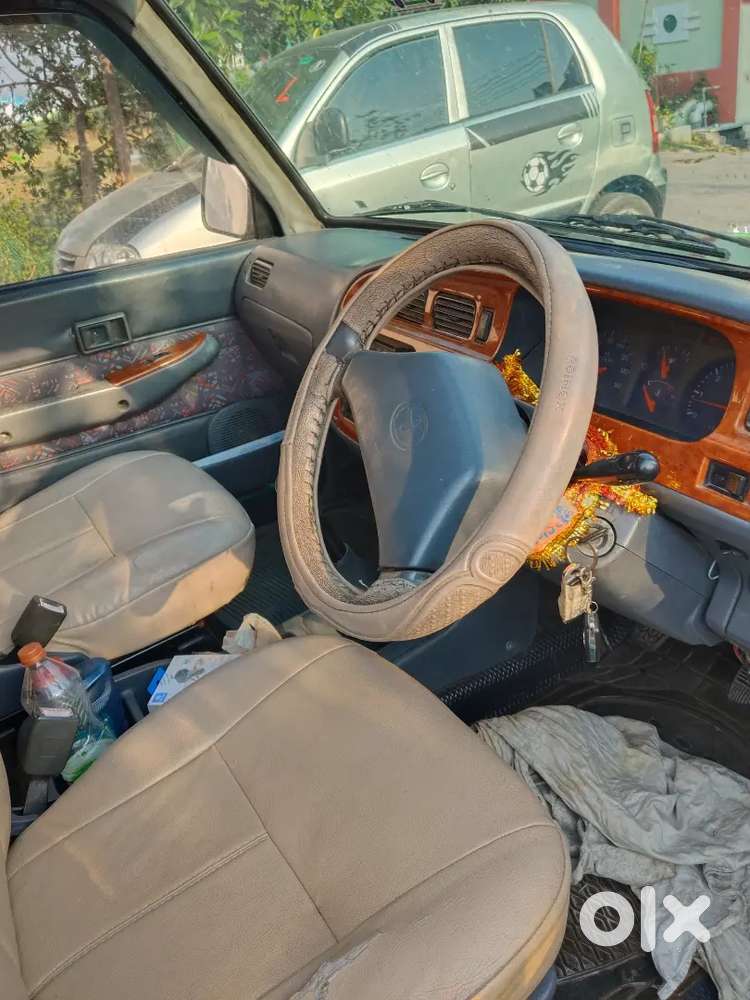Toyota Qualis 2003 Diesel 272000 Km Driven