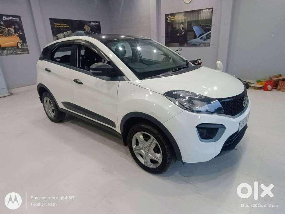Tata Nexon 1.5 Revotorq Xm (s), 2020, Petrol