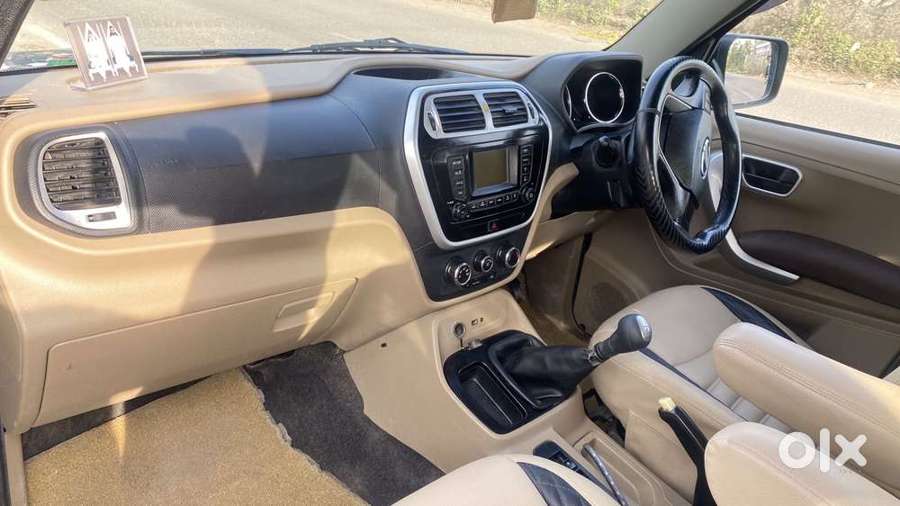 Mahindra Tuv 300 T8, 2016, Diesel