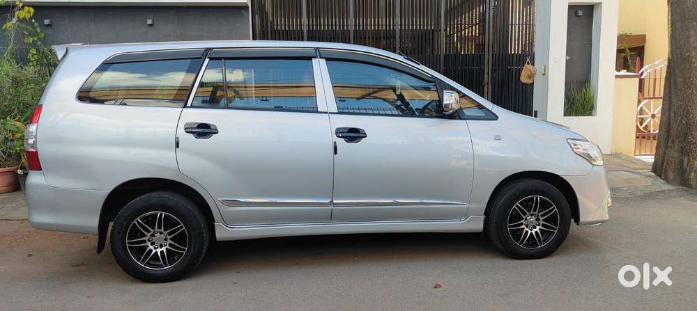 Toyota Innova 2.5 G (diesel) 8 Seater, 2014, Diesel
