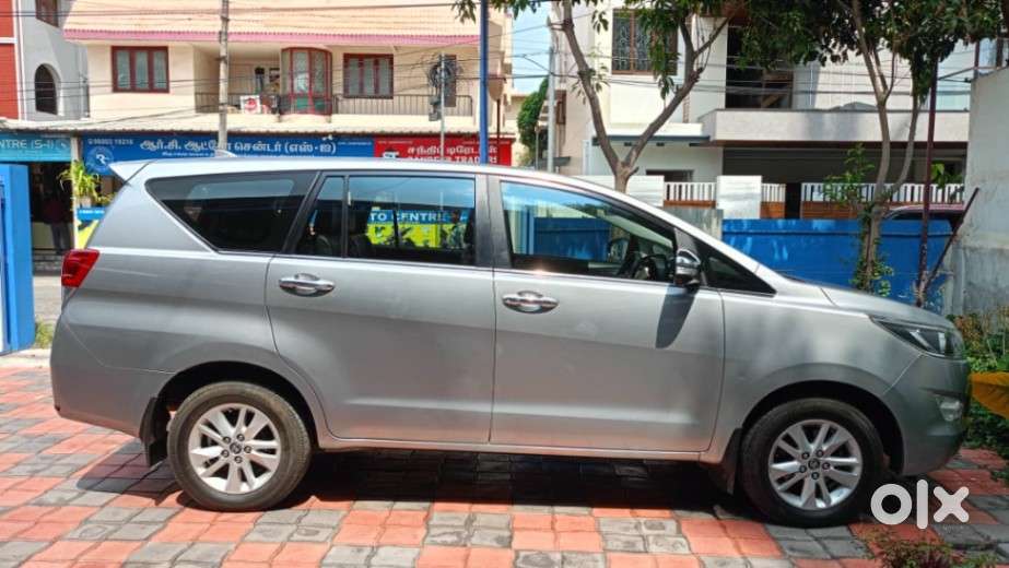 Toyota Innova Crysta 2.4 G Mt 7 Str, 2017, Diesel