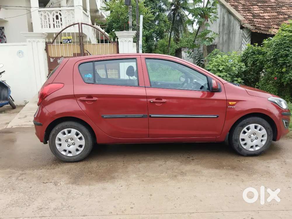 Hyundai Magna Manual 2013 Petrol