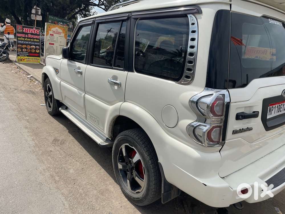 Mahindra Scorpio 2016 Diesel 65000 Km Driven