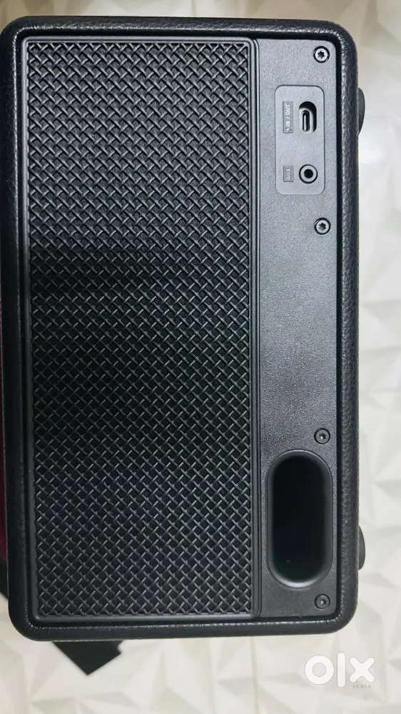 Marshall speaker