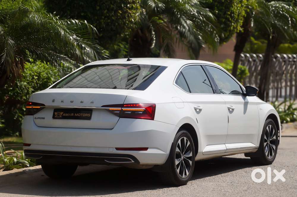 Skoda Superb L&k 2.0 Tdi At, 2021, Petrol