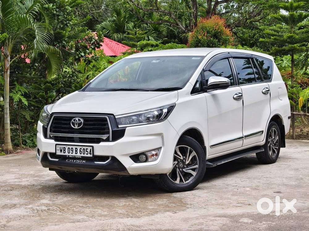 Toyota Innova Crysta 2.4 G Plus Mt 7 Str, 2025, Diesel