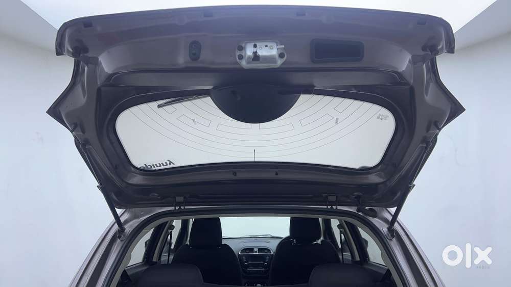 Tata Tiago Xza, 2018, Petrol