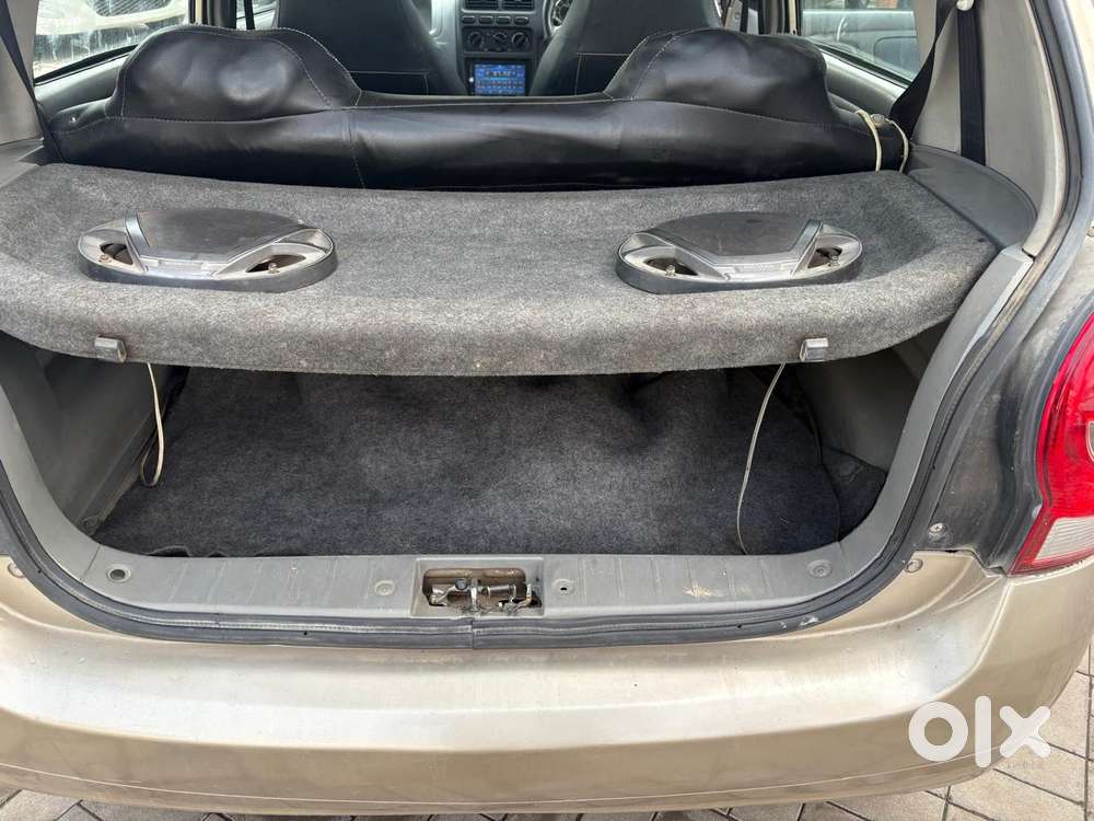 Maruti Suzuki Alto K10 2010-2014 Vxi, 2011, Petrol