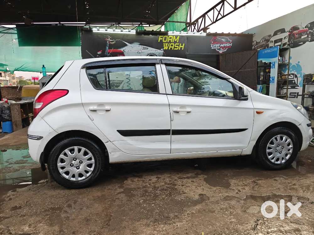 Hyundai I20 Magna 2011 Car