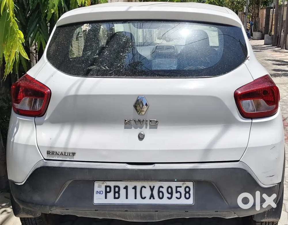 Renault Kwid 2016 Petrol Well Maintained