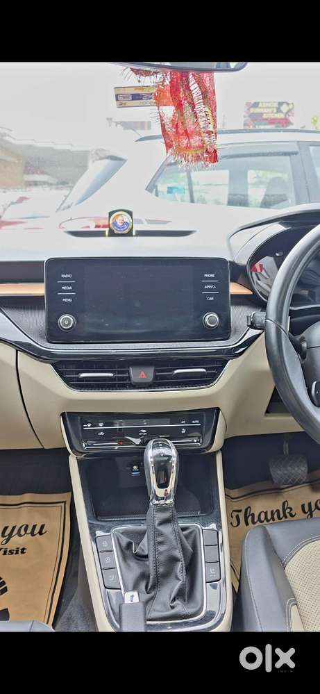Skoda Slavia 1.0 Tsi Style At, 2023, Petrol