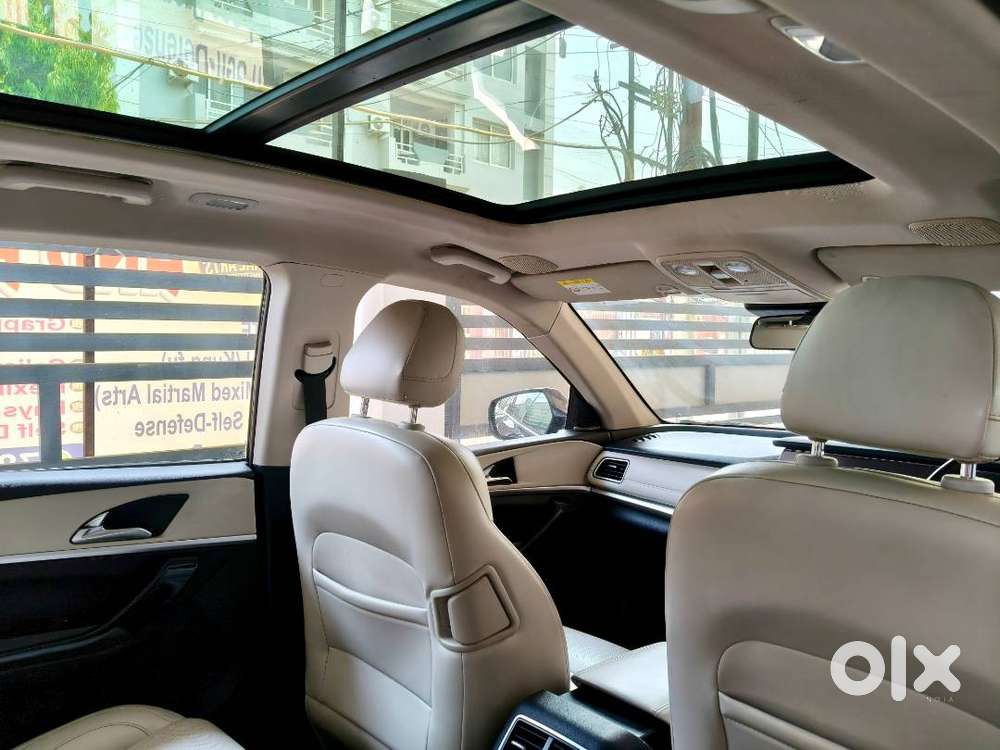 Xuv 700 Axl7 Luxury Awd