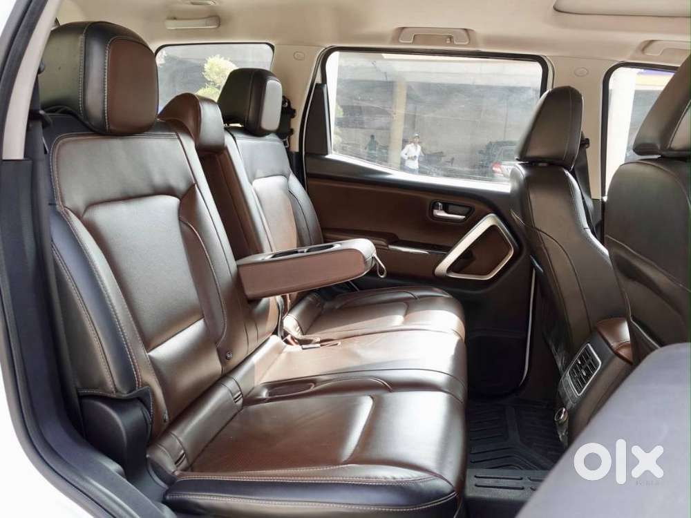 Mahindra Scorpio N Z8 Petrol Mt 7 Str, 2023, Petrol