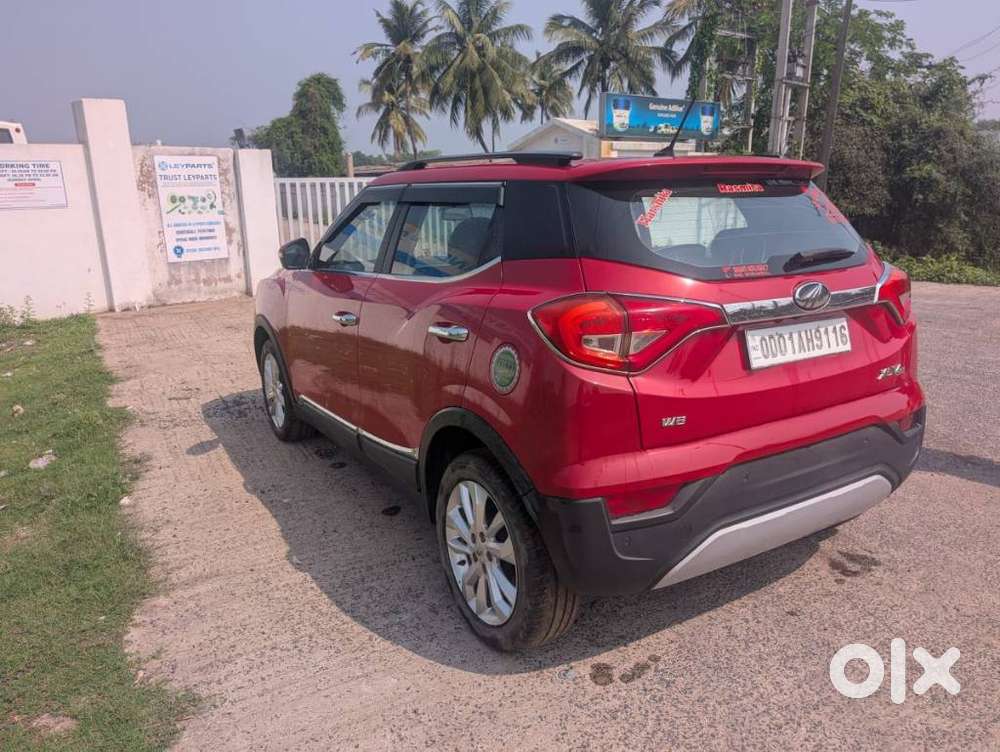 Mahindra Xuv300 W8 Option Dual Tone, 2020, Petrol