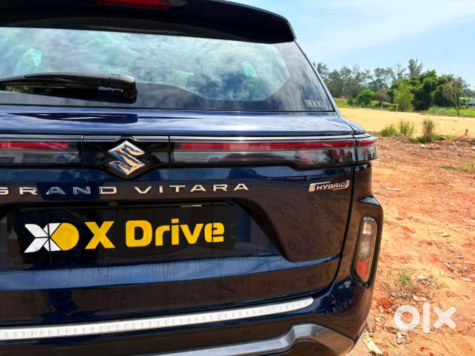 Maruti Suzuki Grand Vitara 1.5 Alpha Plus Intelligent Hybrid Ecvt, 2..