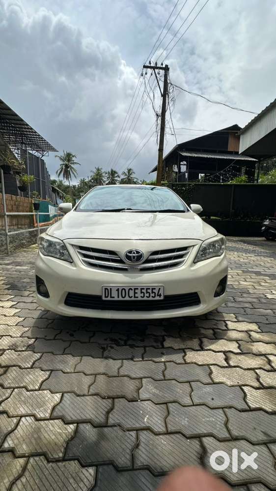 Toyota Corolla Altis 2013
