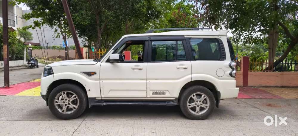 Mahindra Scorpio S10, 2016, Diesel