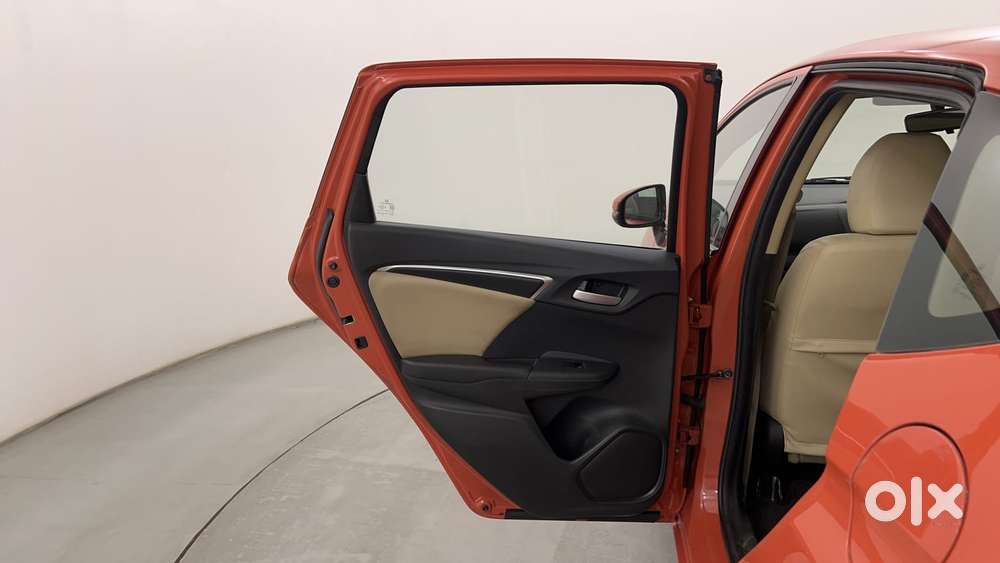 Honda Jazz [2020-2023] 1.2 V I-vtec Mt, 2015, Petrol