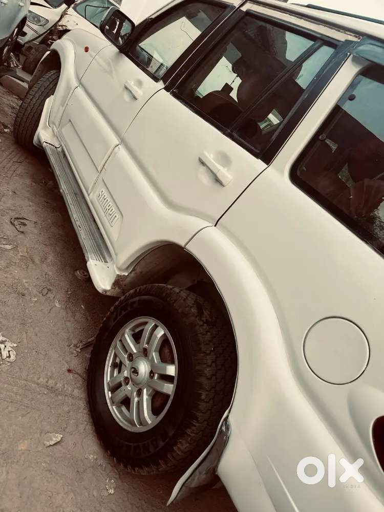 Mahindra Scorpio 2013 Diesel 80000 Km Driven