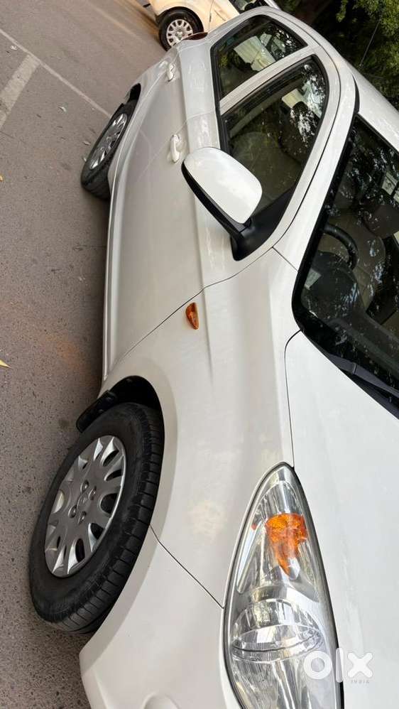 Hyundai Car 2011 Petrol