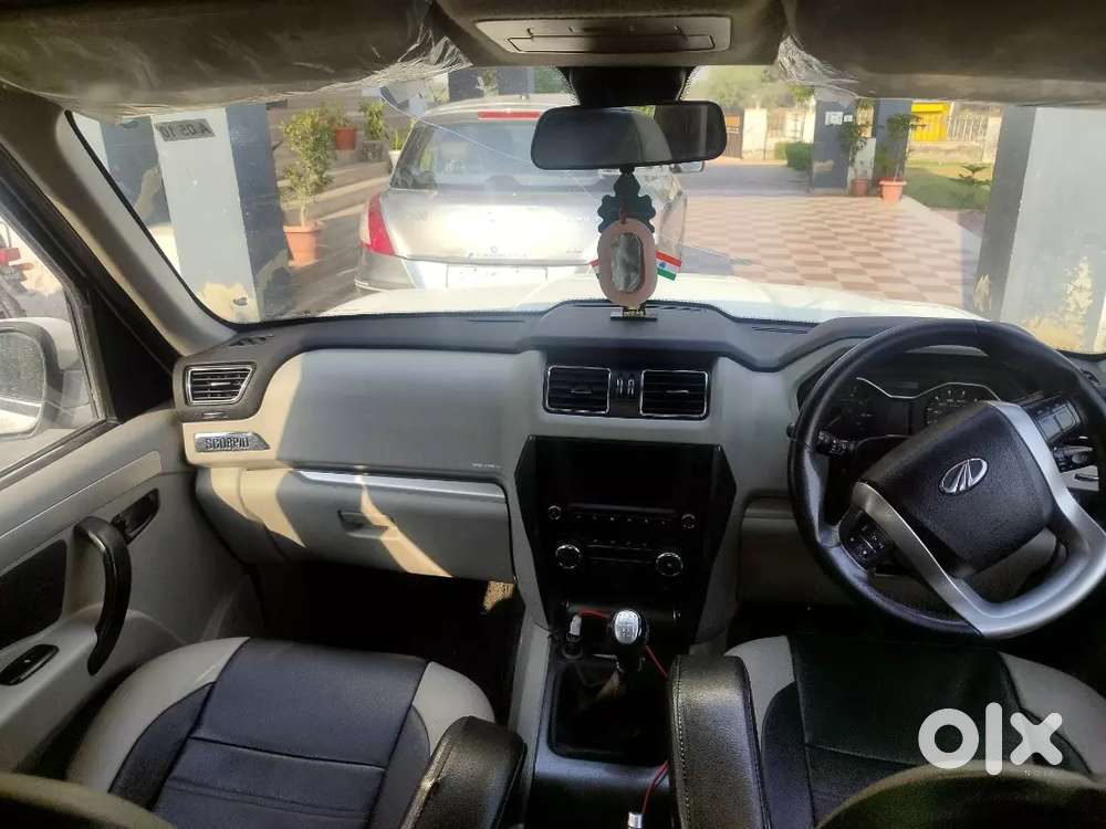 Scorpio S11