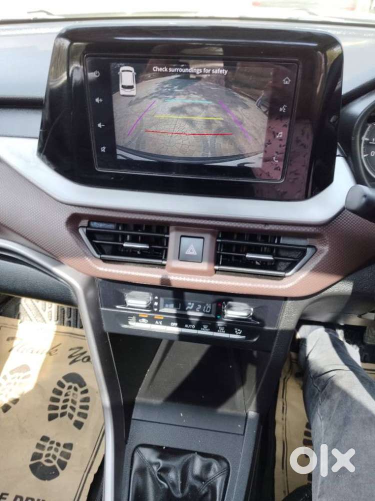 Maruti Suzuki Brezza Zxi S-cng, 2023, Cng & Hybrids