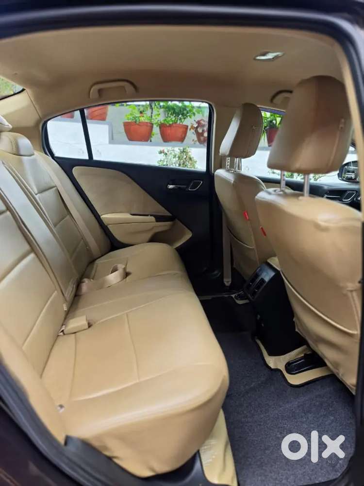 Honda City Petrol Automatic Single Owned Low Km In Showroom Condition