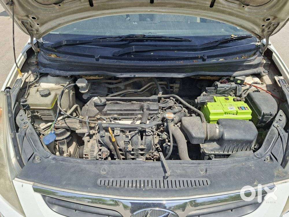 Hyundai I20 2010-2012 1.2 Asta Option With Sunroof, 2010, Petrol