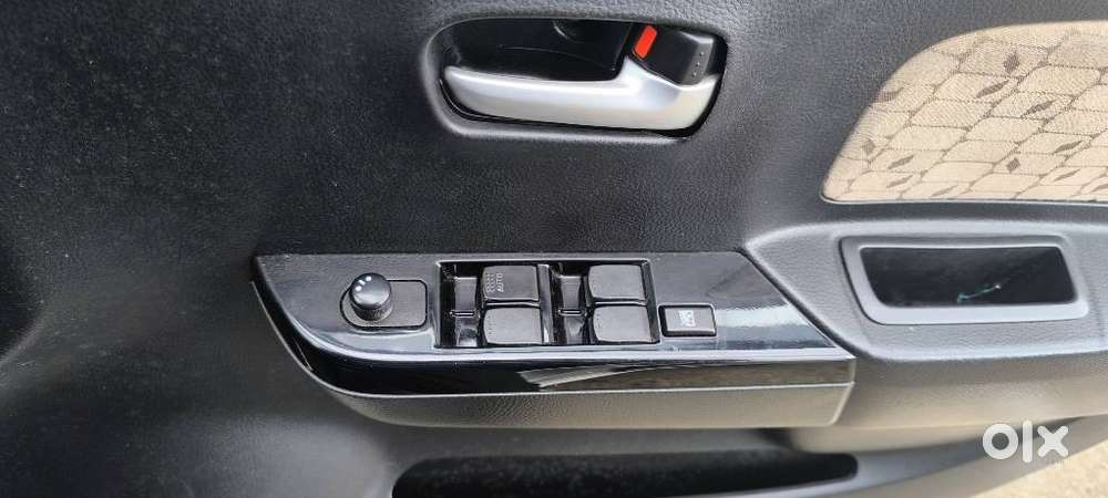 Maruti Suzuki Wagon R Vxi Amt1.2, 2017, Petrol