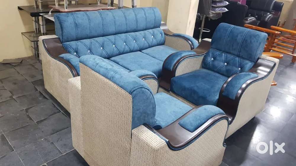 NEW CURVE HANDLE MODEL SOFA SET AVAILABLE AT ZAM ZAM FURNITURE