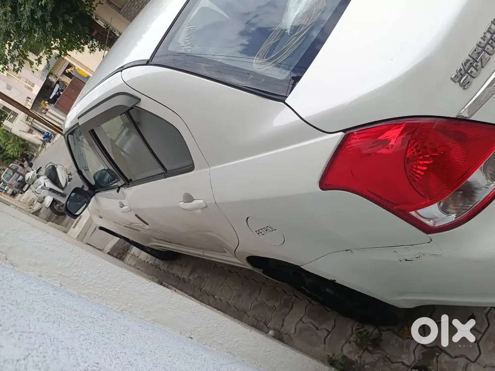 Maruti Swift Dzire Vxi 2011