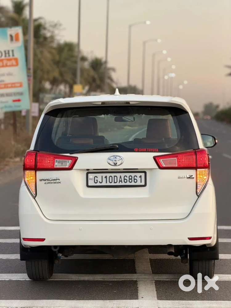 Toyota Innova Crysta 2.8 Zx At 7 Seater, 2019, Diesel