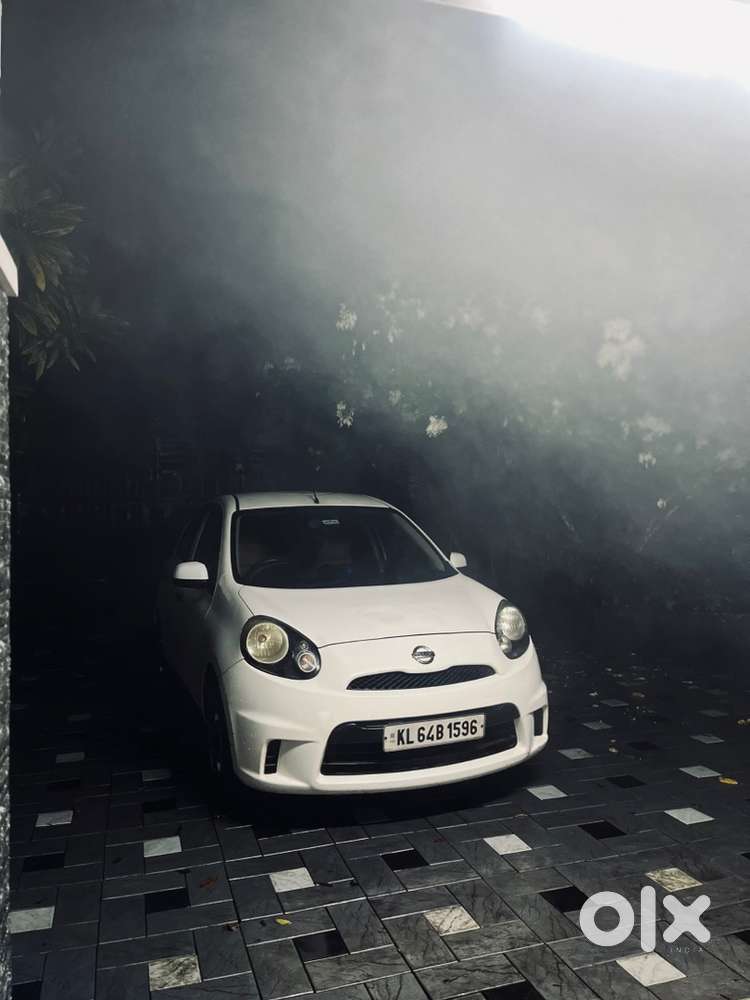 Nissan Micra Active 2013
