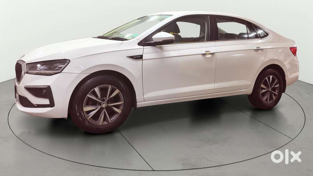 Skoda Slavia Style 1.0l Tsi Mt, 2022, Petrol