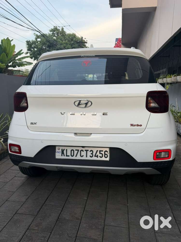 Doctor Used Hyundai Venue Petrol 2019
