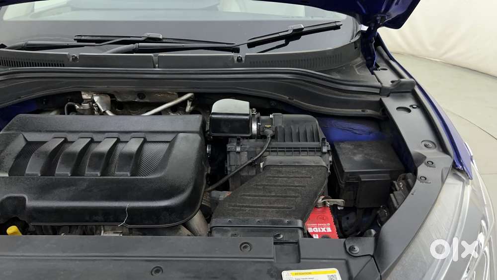 Mahindra Xuv700 2.2 Ax 7 Diesel At Luxury Pack Str, 2021, Diesel