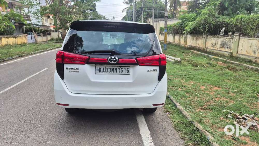 Toyota Innova Crysta [2020-ongoing] 2.4 Zx At 7 Str, 2022, Diesel