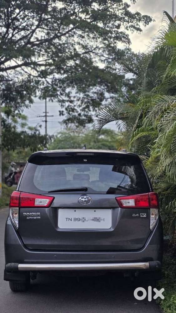 Toyota Innova Crysta 2.4 V, 2016, Diesel