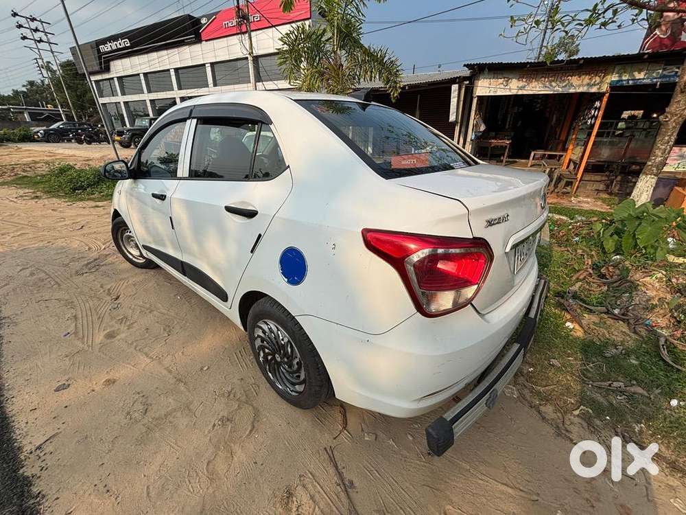 Hyundai Xcent Petrol 2016