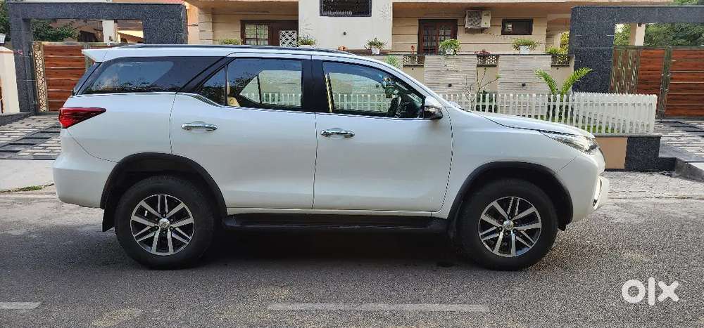 Toyota Fortuner 4x4 Automatic 2017 Diesel Excellent Condition