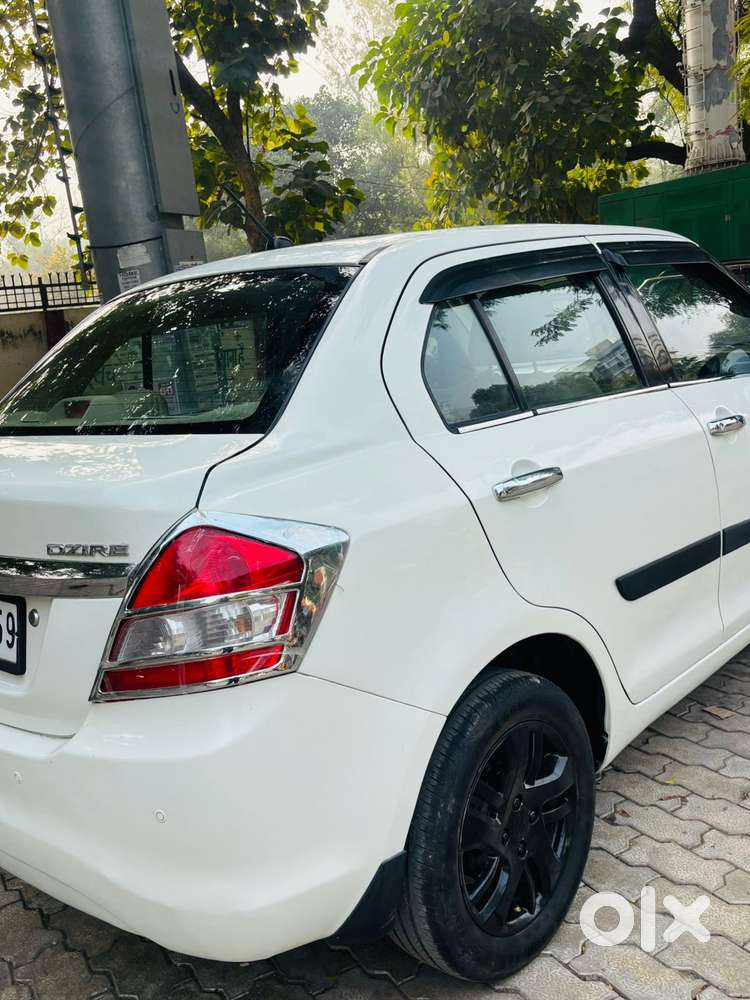 Maruti Suzuki Swift Dzire Lxi Option, 2013, Cng & Hybrids
