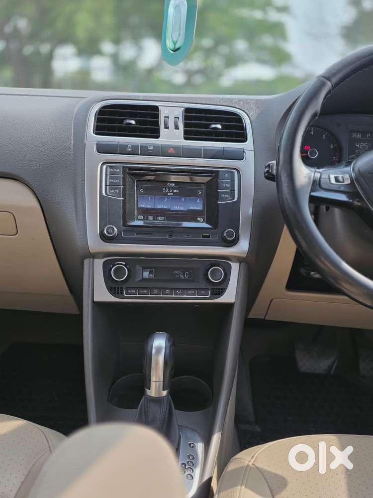 Volkswagen Vento 2010-2013 Petrol Highline At, 2017, Petrol