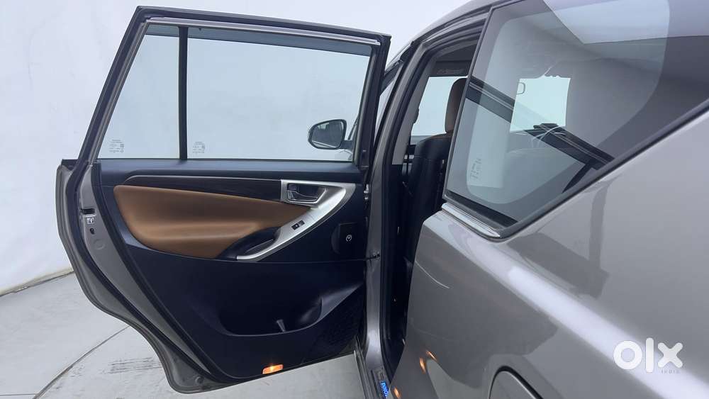 Toyota Innova Crysta [2020-ongoing] 2.7 Zx At 7 Str, 2022, Petrol