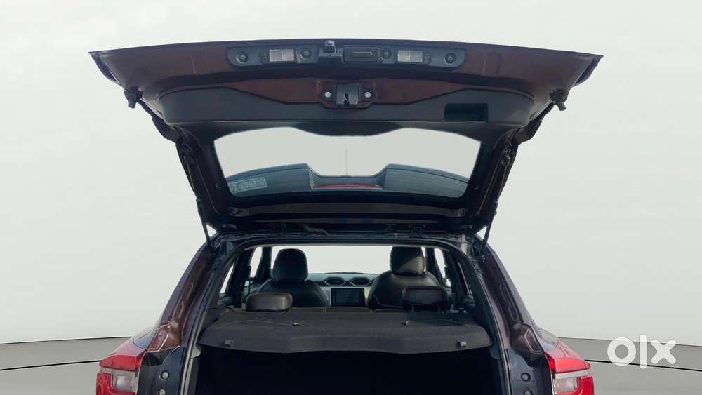 Nissan Magnite 1.0 Xv Turbo Cvt Dual Tone, 2022, Petrol