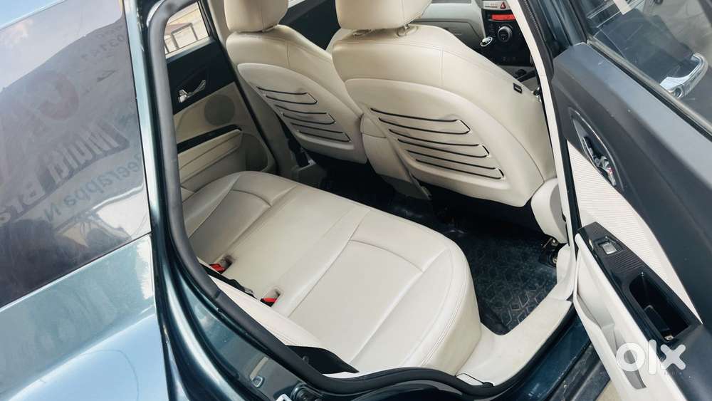 Mahindra Xuv300 W8 Option, 2020, Petrol