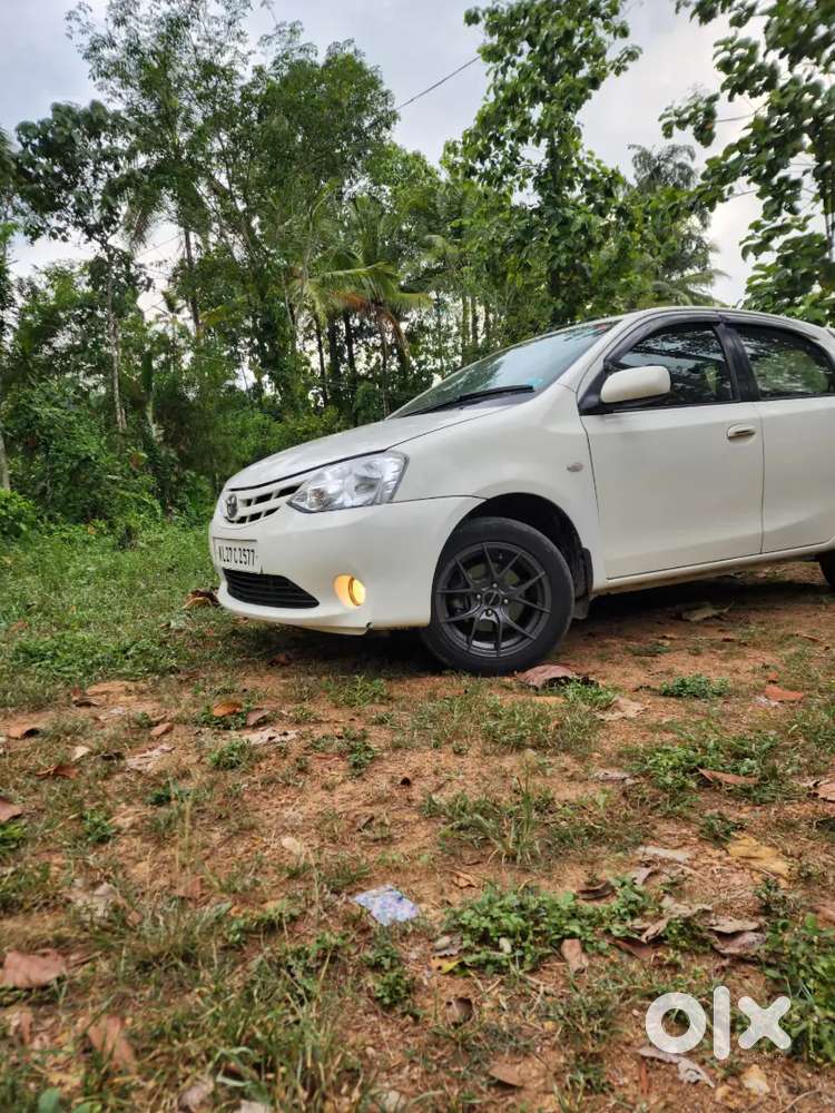 Toyota Etios Liva 2012