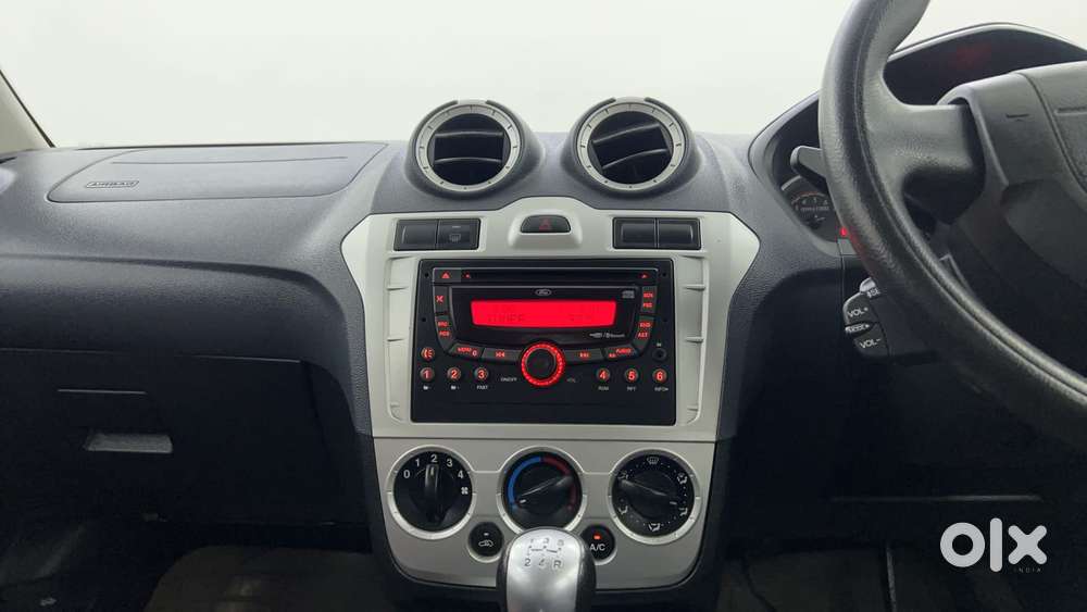 Ford Figo 1.2 Duratec Petrol Titanium, 2013, Petrol